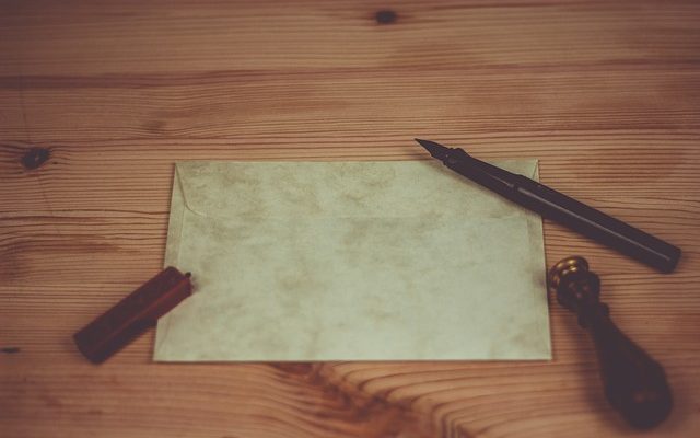 Comment faire référence aux pièces jointes d'une lettre d'accompagnement