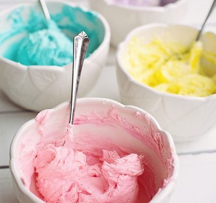 Comment faire du glaçage brun avec du colorant alimentaire