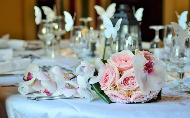 Décorations de salle de réception de mariage