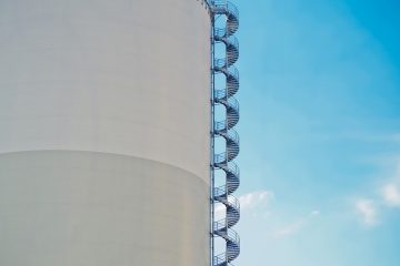 Échelles qui peuvent être utilisées dans les escaliers.