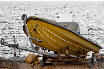 Comment installer un bateau sur une remorque