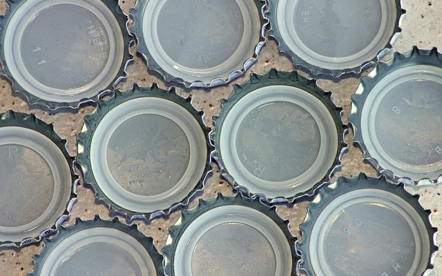Comment polir les égratignures du plastique transparent