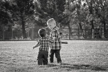 Étiquette pour les invitations aux funérailles d'un membre de la famille