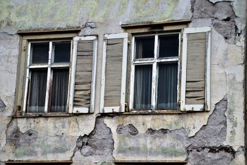 Règles pour la reconstruction des limites des murs de pierre