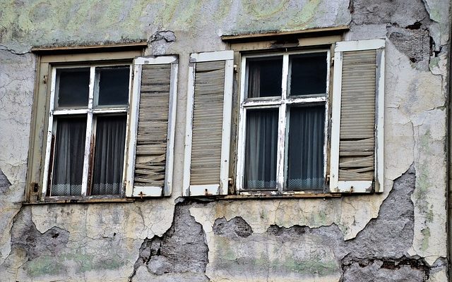 Règles pour la reconstruction des limites des murs de pierre