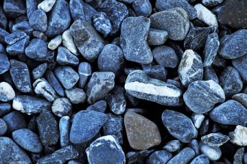 Comment nettoyer les taches de rouille sur les pierres tombales en granit