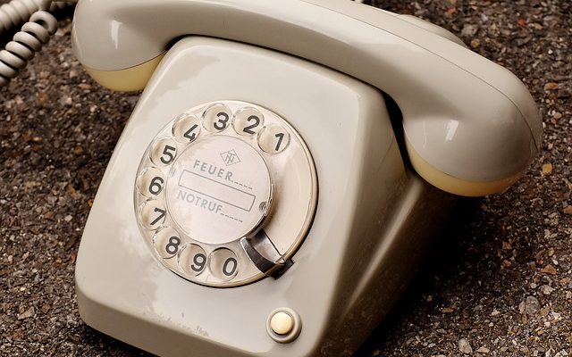 Comment se débarrasser des téléphones sans fil et de leurs bases.