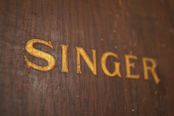 Comment enfiler une machine à coudre Antique Singer Singer