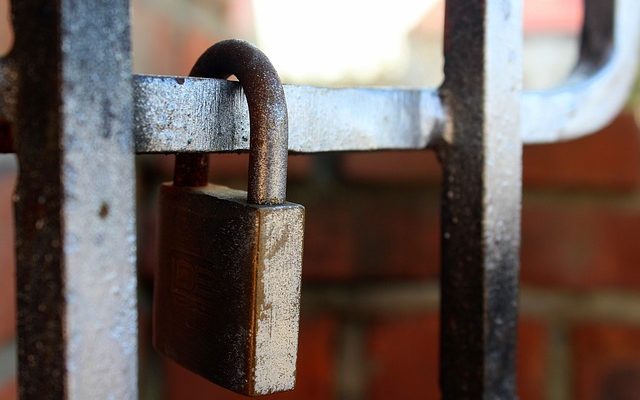 Comment nettoyer les cadenas corrodés