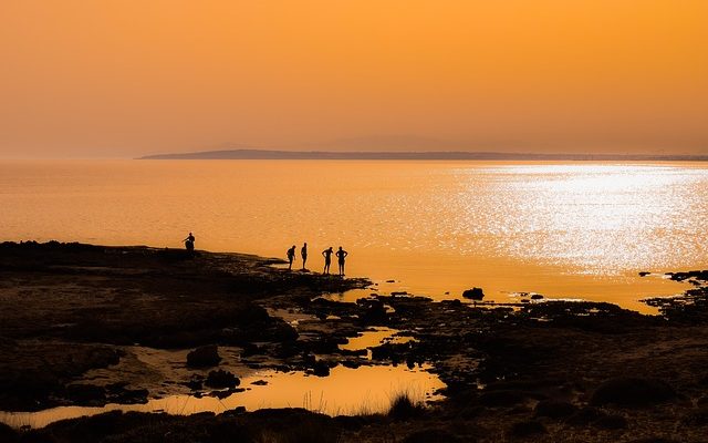 Comment scotcher les côtes fêlées