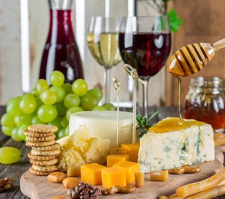 Idées pour une collecte de fonds pour la fête du vin et du fromage