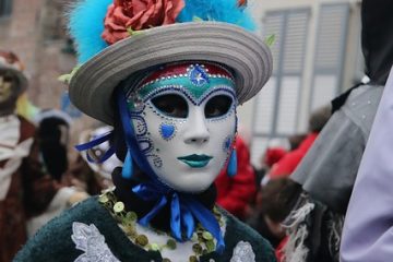 Célèbres costumes d'Halloween à trois.