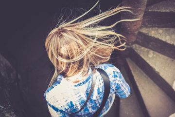 Dix étapes de l'éclaircissement des cheveux