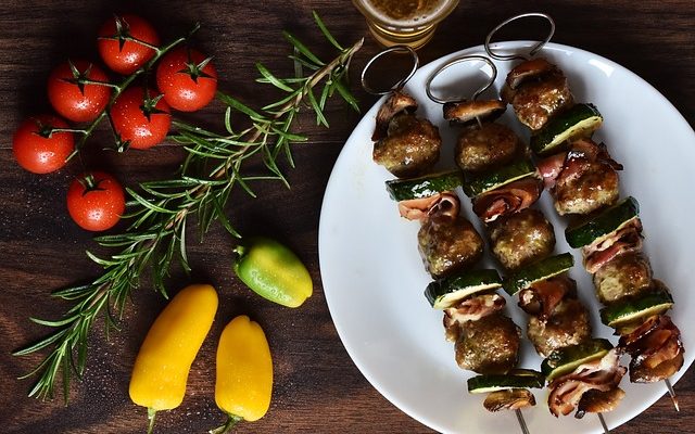 Comment cuire les tomates rôties au feu