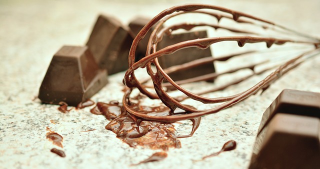 Comment remplacer le chocolat fondu par de la poudre de cacao ?