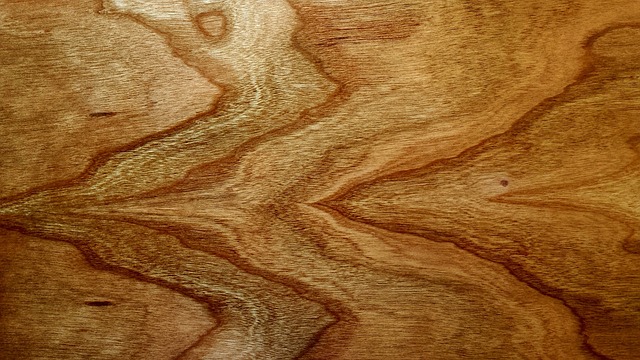 Comment remplacer le revêtement en bois laminé sur une table de cuisine