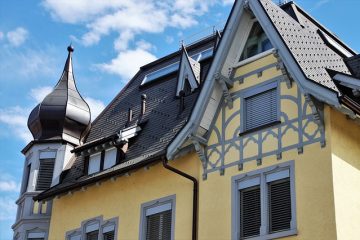 Idées pour décorer les fenêtres d'église pour un mariage