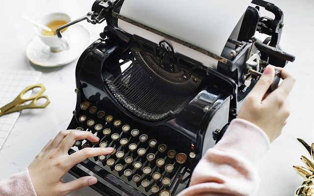 Comment déverrouiller une machine à écrire manuelle