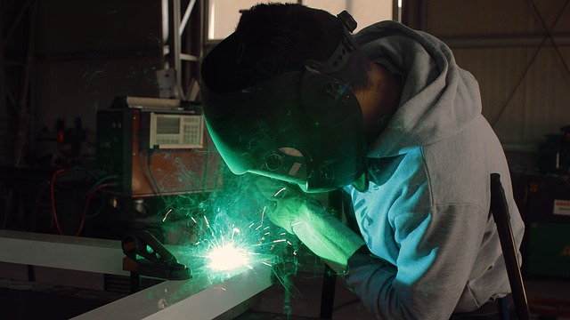 Comment réparer les bijoux à l'aide d'un fer à souder