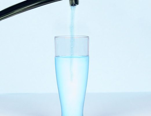 L'eau distillée est-elle acide ou alcaline ?