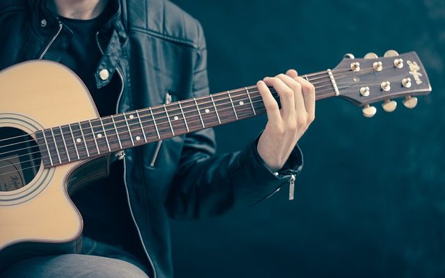 Les meilleurs micros pour guitare acoustique