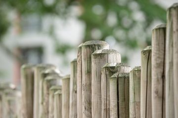 Comment construire une clôture autoportante