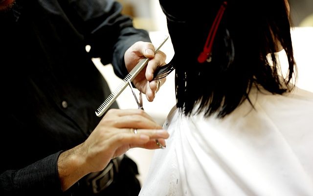 Comment insérer un peigne à cheveux