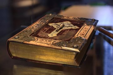 Comment trouver la valeur d'une bible antique