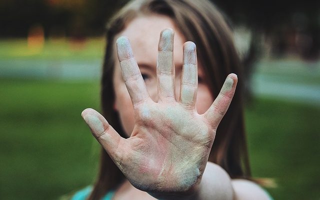 Signes qu'une fille timide s'intéresse à vous