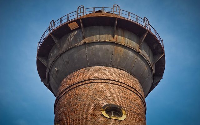 Comment construire une baignoire avec une cuve de stockage galvanisée