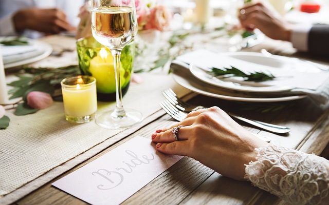 Étiquette pour les sièges de cérémonie de mariage