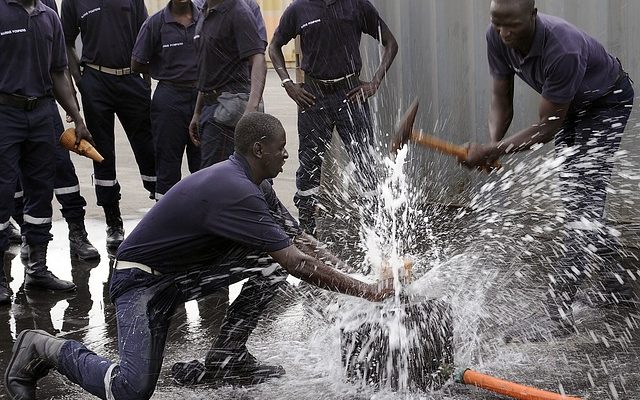 Comment sceller les tuyaux de drainage qui fuient