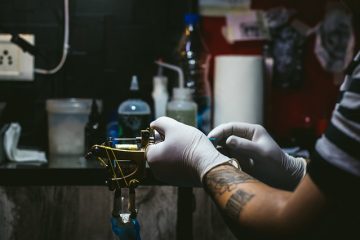 Comment se faire un tatouage sans arme à feu ?