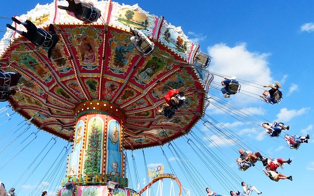 Jeux d'enfants Maypole