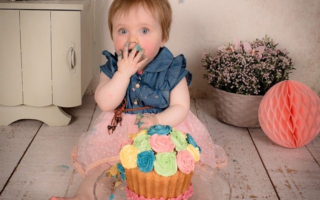 Comment faire un gâteau créatif pour une douche de bébé