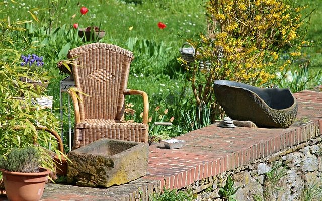 Comment identifier les chaises pliantes anciennes