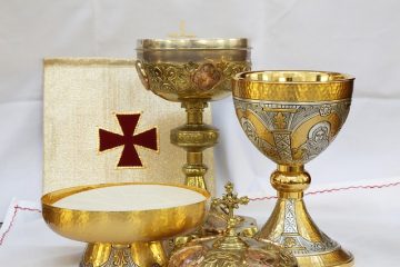 Comment enseigner aux enfants à propos de la Sainte Communion