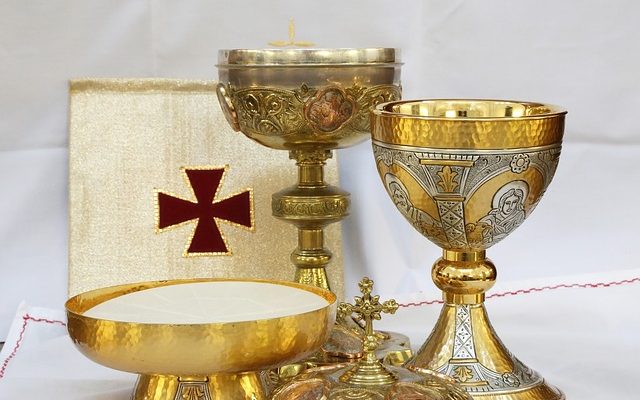 Comment enseigner aux enfants à propos de la Sainte Communion