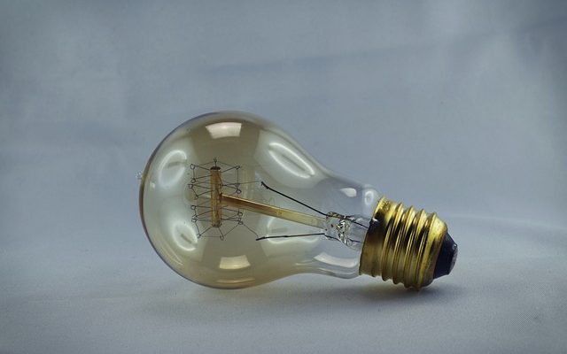 Ampoules à Led ou ampoules fluorescentes