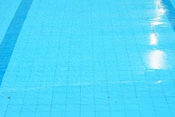 Les effets du chlore dans les piscines sur la cicatrisation des plaies.