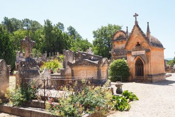 Comment écrire un mot de remerciement à un directeur de funérailles