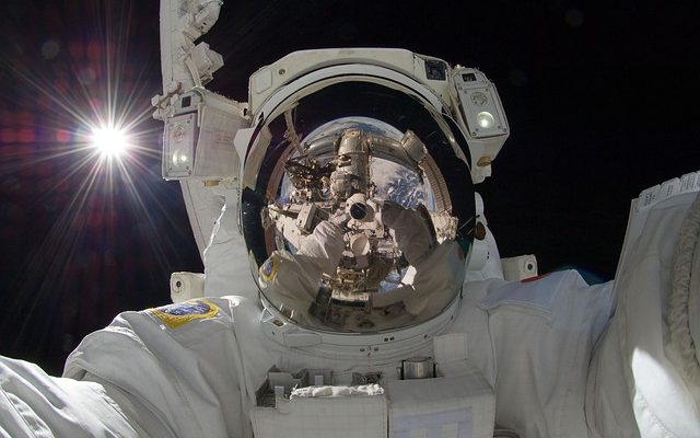 Comment faire un astronaute découpé en morceaux