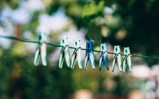 Comment nettoyer les cadres de fenêtres en plastique