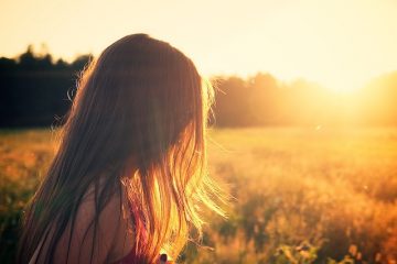 Coiffures de longueur moyenne pour les femmes de plus de 40 ans.