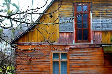 Comment faire en sorte que l'eau de pluie s'écoule loin de votre maison