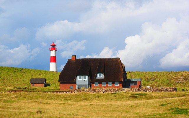 Explication de Red White Lights on Lighthouses.