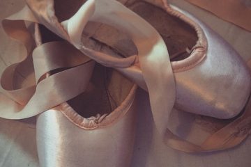 Comment coudre des rubans sur des Pointe Shoes