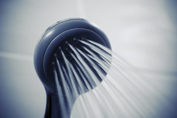 Comment nettoyer une douche de vestiaire