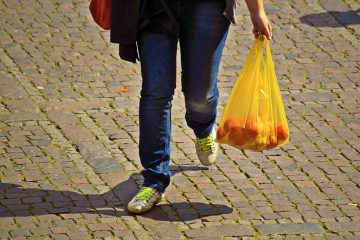 Comment recouvrir les marches en béton avec des briques minces