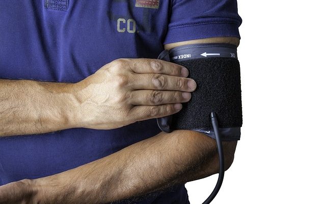 Quelles sont les causes de l'hypertension artérielle soudaine ?